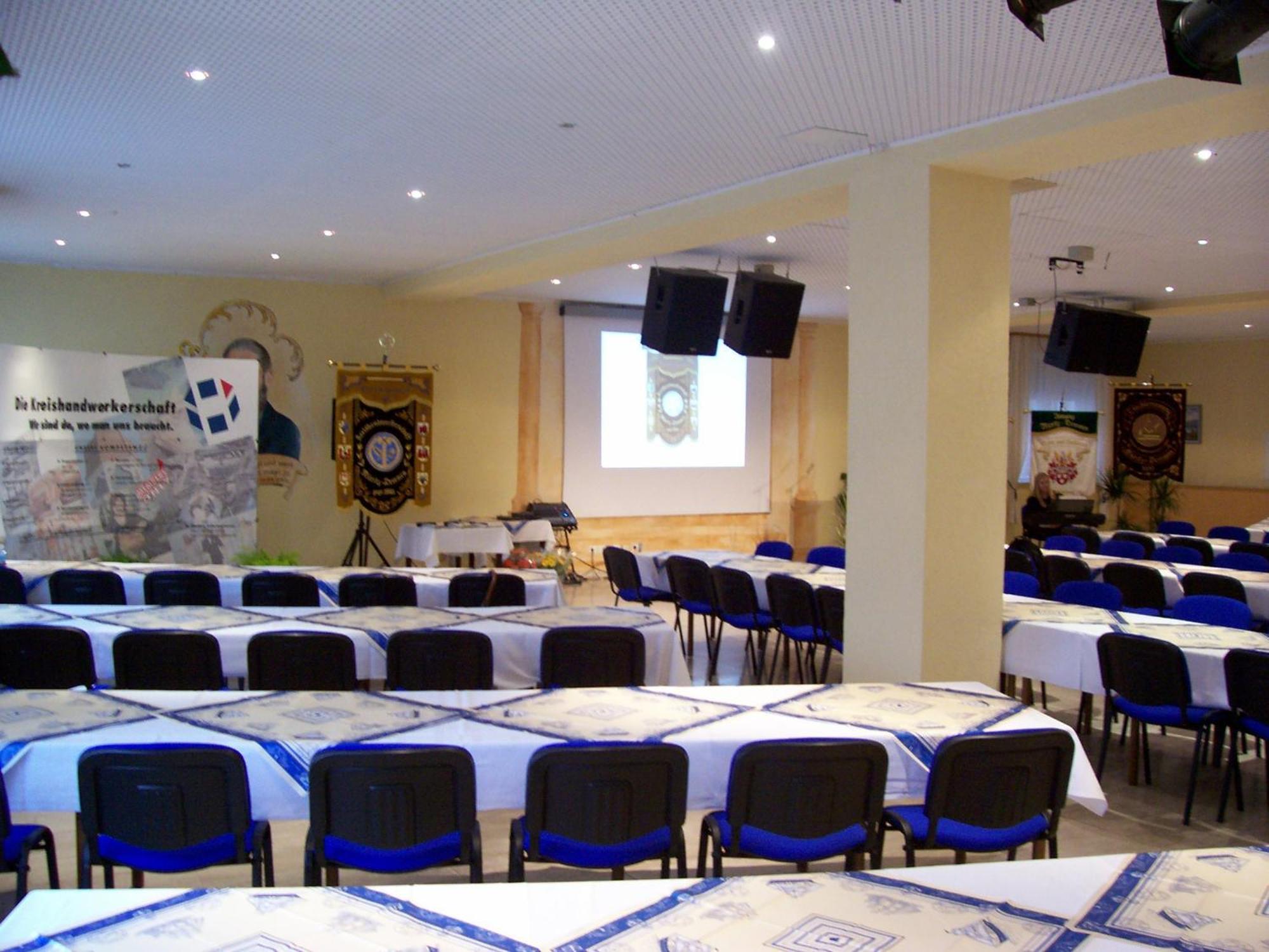 Hotel Reuterhof Reuterstadt Stavenhagen ภายนอก รูปภาพ